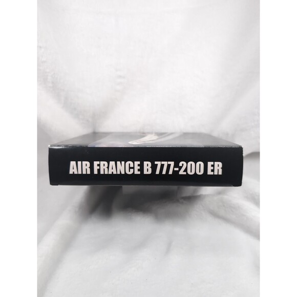 Gemini Jets 1:400 Air France Boeing 777-200ER Dealer Box - Picture 2 of 6